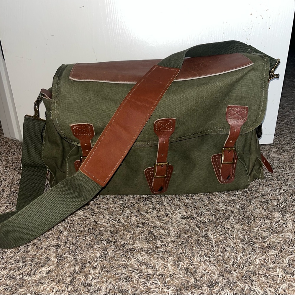 Vintage Gokeys Olive Canvas Bag with Organization Inside and Extra Strap